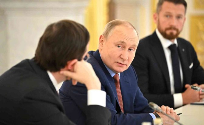 Putin: "Hükümetin Covid-19 Hakkında Ek Kısıtlamalar Uygulamak Gibi Planları Yok"