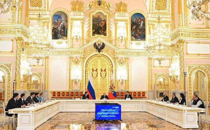 Putin: "Hükümetin Covid-19 Hakkında Ek Kısıtlamalar Uygulamak Gibi Planları Yok"