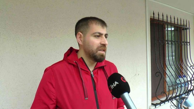 Sancaktepe’de 70 Bin Tl Değerindeki Motosikleti 30 Saniyede Çaldılar