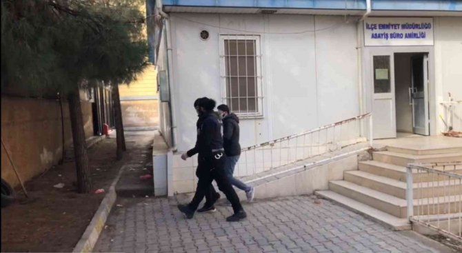 Şanlıurfa’da 24 Yıl Kesinleşmiş Hapis Cezası Bulunan Firari Yakalandı