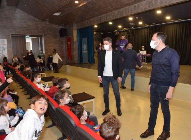 Bilim Ve Tiyatro Şenliği