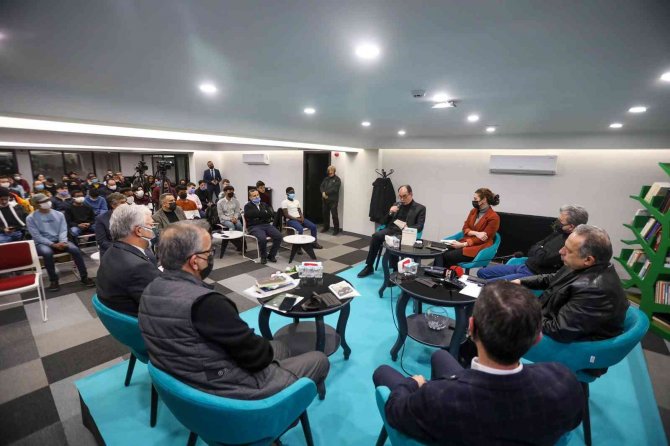 Talas’ta “Gençlerle Kitap Sohbetleri”nin Üçüncüsü Gerçekleşti