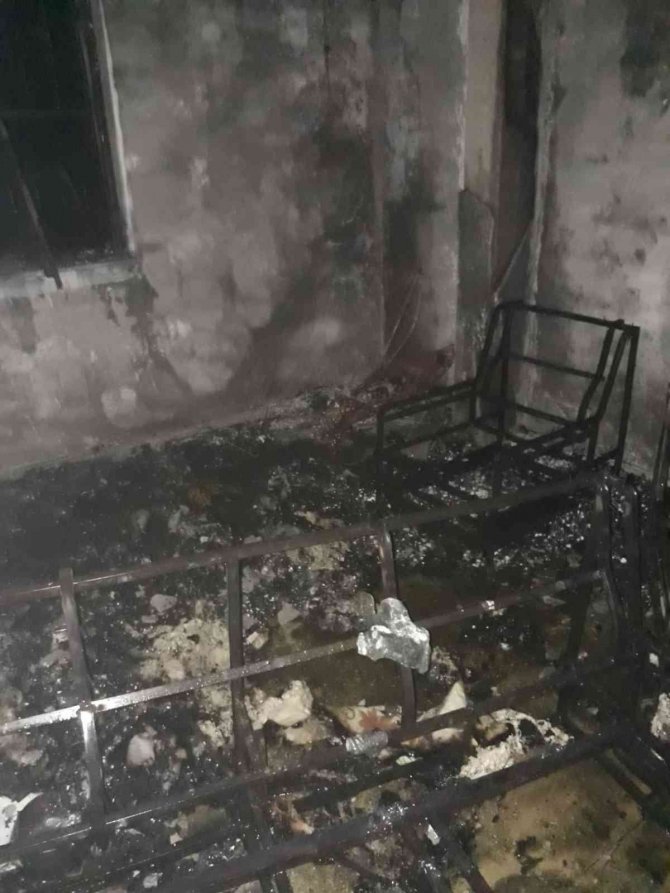 Tarsus’ta İki Evde Yangın Çıktı