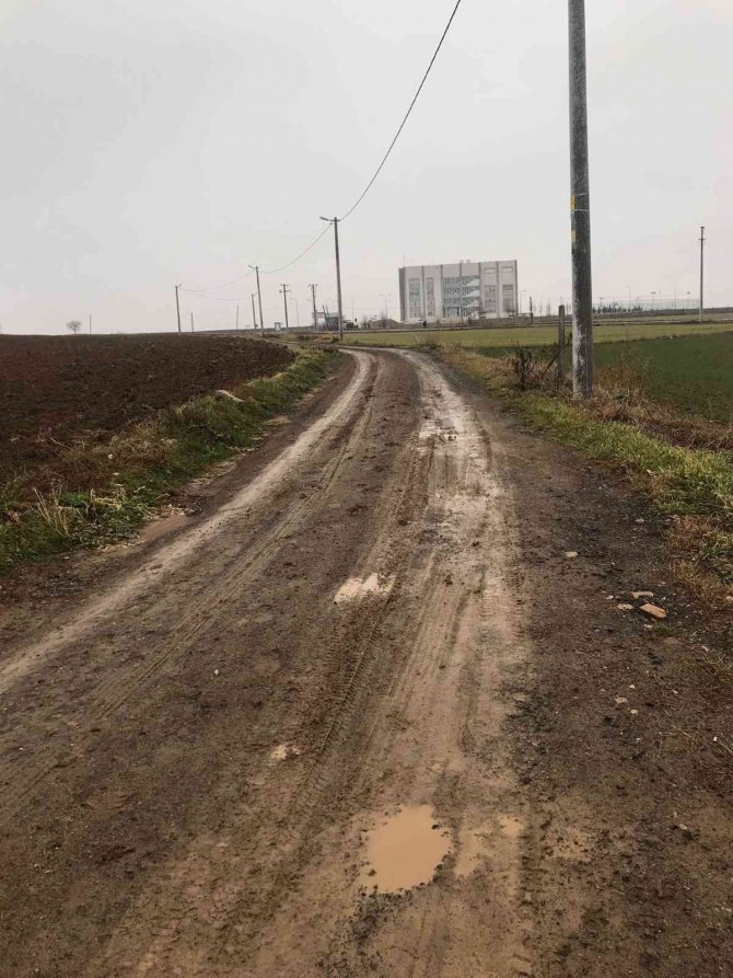 Bozuk Yollar Pes Dedirtti