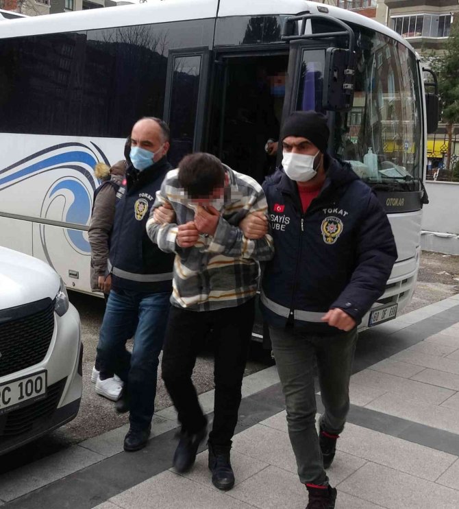 Tokat’ta Av Tüfeği İle 5 Yıllık Arkadaşını Vuran Zanlı Soruları Cevapsız Bıraktı