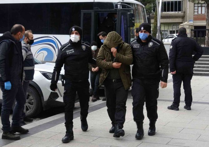 Tokat’ta Av Tüfeği İle 5 Yıllık Arkadaşını Vuran Zanlı Soruları Cevapsız Bıraktı