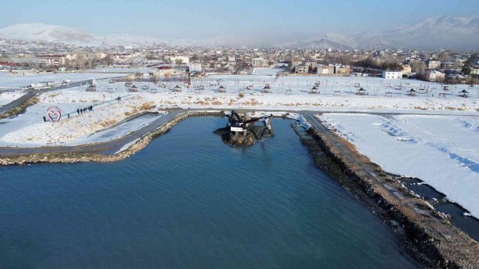 Van Gölü’nden 70 Bin Metreküp Balçık Ve Çamur Çıkartıldı