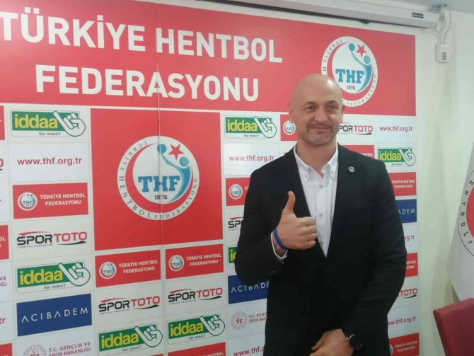 A Milli Kadın Hentbol Takımı’nın Yeni Teknik Kadrosu Tanıtıldı