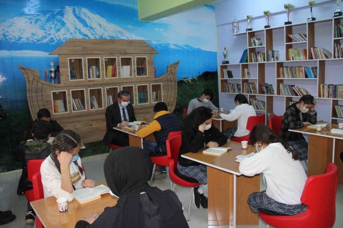 Ağrı’da Öğrenciler 5 Ayda 1 Milyon 232 Bin 294 Kitap Okudu