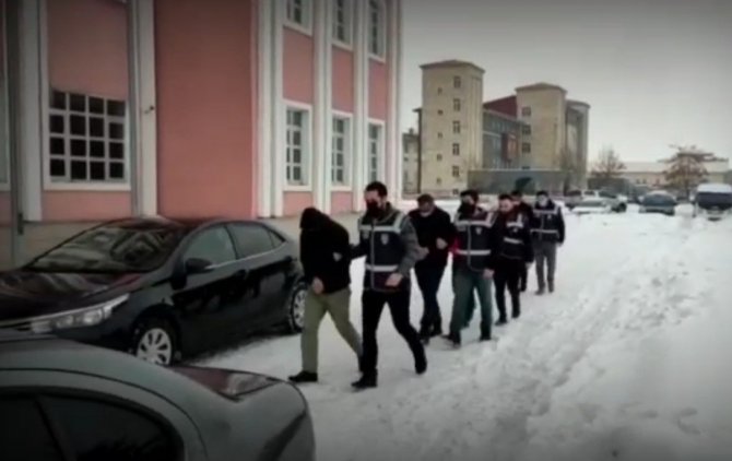 Ağrı’da İki Kişinin Öldüğü Kavga İle İlgili Sekiz Kişi Tutuklandı