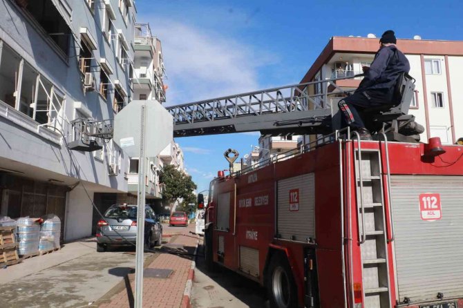 Mutfakta Çıkan Yangın Korkuttu