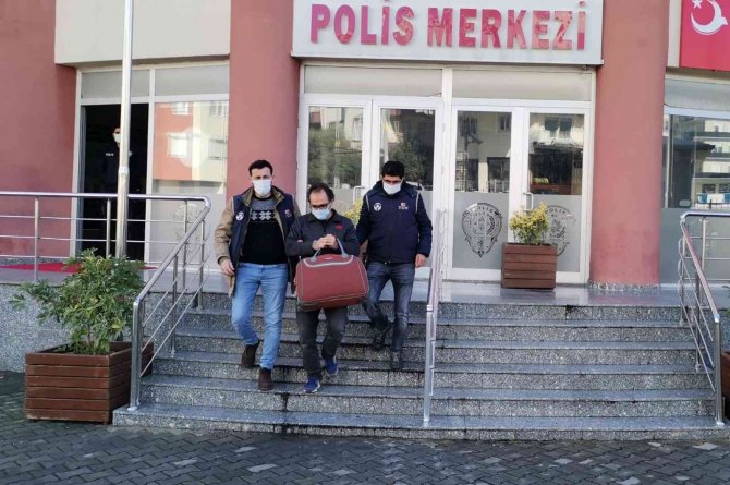 Firari Fetö Üyesi Eski Emniyet Amiri Yakalandı