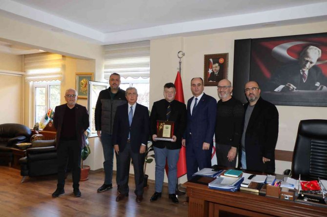 Askf’den Fillikçioğlu’na Teşekkür Plaketi