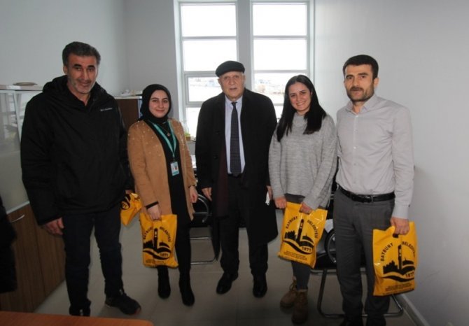 Bayburt Belediyesi’nden Kandil Simidi İkramı