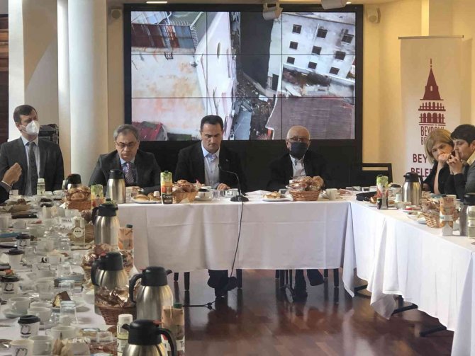 Zürafa Sokağın Kültürel Dönüşümü İçin İstişare Kurulu Toplandı