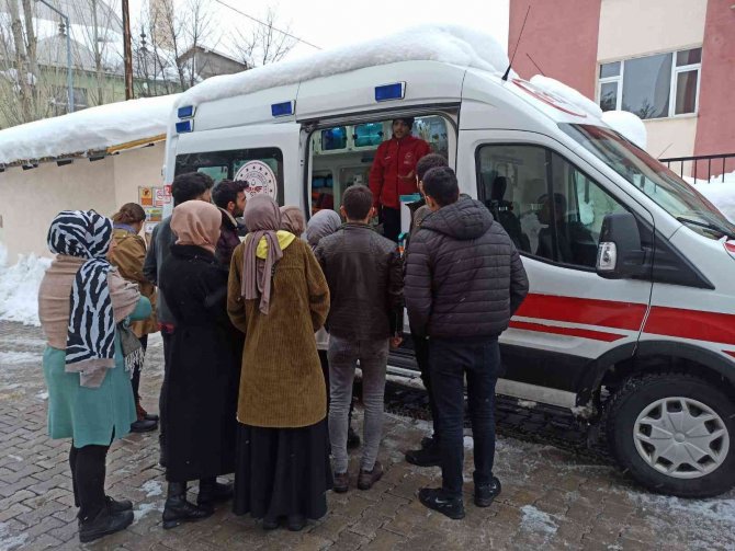 Bitlis’te Ambulans Servisi Personellerine Temel Modül Eğitimi Verildi