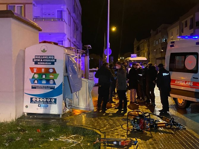 Bursa’da Kullanılmış Giysi Ve Ayakkabı Kutusunun Kapağına Sıkışarak Feci Şekilde Hayatını Kaybetti