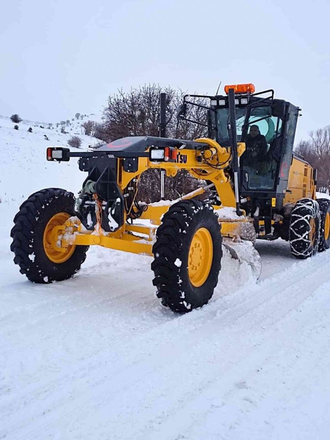 Çankırı’da 14 Bin Kilometrelik Köy Yolu Ulaşıma Açıldı