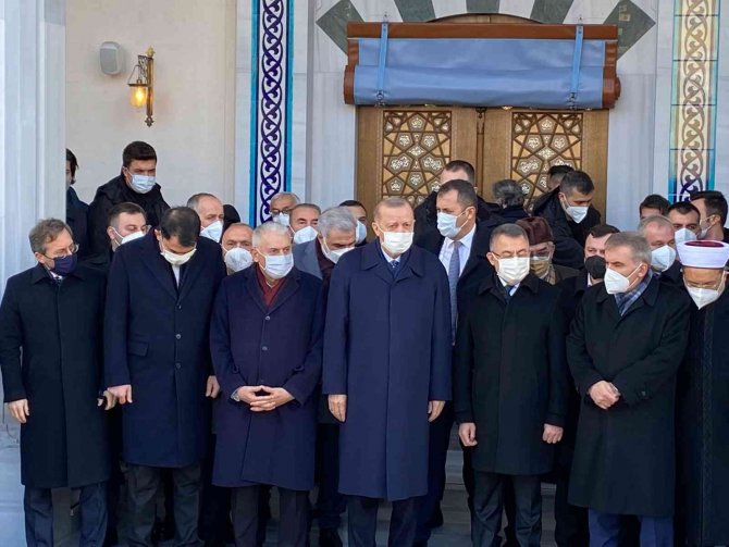 Cumhurbaşkanı Erdoğan: “Hocamız, Bizim De Üzerinde Çok Emeği Olan Bir Hocamızdı. Yetişmemizde Kendisinden Çok Şeyler Öğrendik”