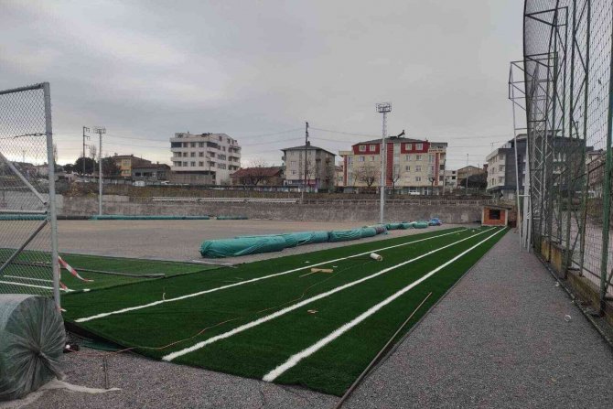 Darıca Nene Hatun Stadı Sentetik Çime Kavuşuyor