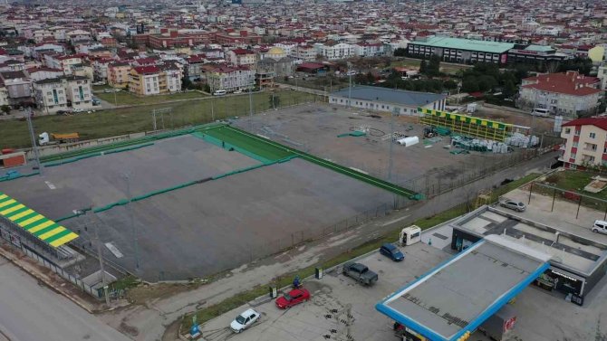 Darıca Nene Hatun Stadı Sentetik Çime Kavuşuyor