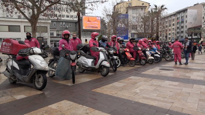 Denizli’de Yemek Sepeti Banabi Motokuryeleri Kontak Kapattı
