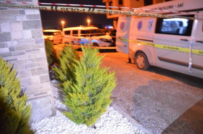 Didim’de Yol Kenarında Ceset Bulundu