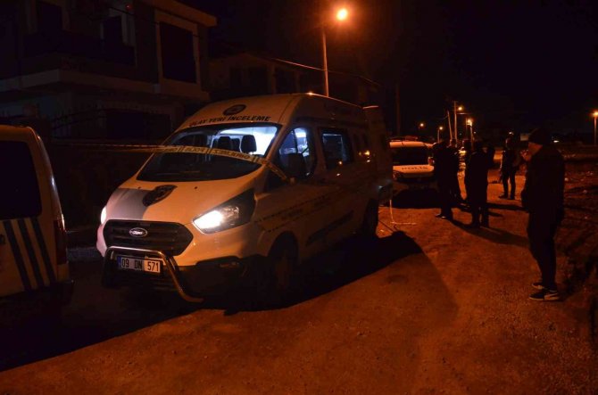 Didim’de Yol Kenarında Ceset Bulundu