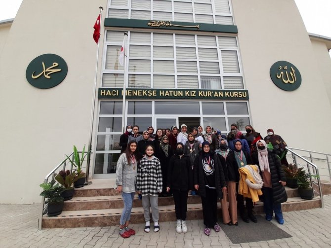 Yüreğir Müftülüğünden "Gençliğe Değer Yarıyıl Kampı"