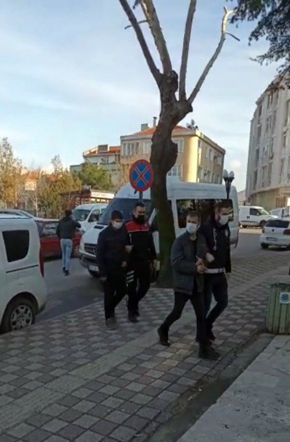 Uzunköprü’de Adalet Anıtı’nı Yakan Saldırgan Tutuklandı