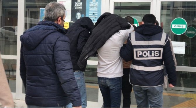 Elazığ Polisi Hırsızlara Göz Açtırmıyor: 5 Zanlı Yakalandı