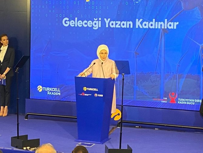 Emine Erdoğan, “ 2023’te Sıfır Atığı Tüm Türkiye’de Yaygınlaşmış Hale Getirmeyi Hedefliyoruz”