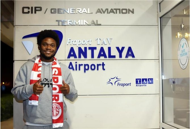 Luiz Adriano, Antalyaspor’da