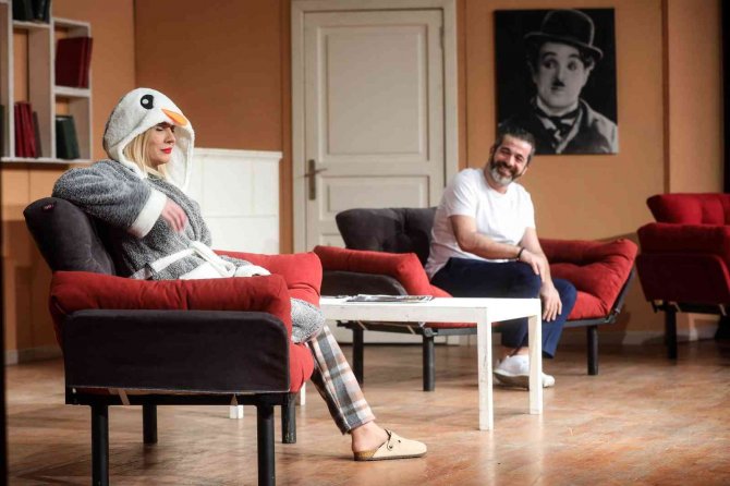 Yenimahalle Belediyesi Tiyatro Festivali Başladı