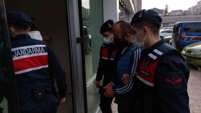 İ̇stanbul’dan Yolcu Otobüsüyle Uyuşturucu Getirirken Yakalandılar