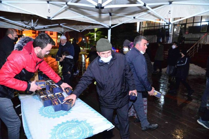 Kahramankazan’da Regaip Kandili Bereketi