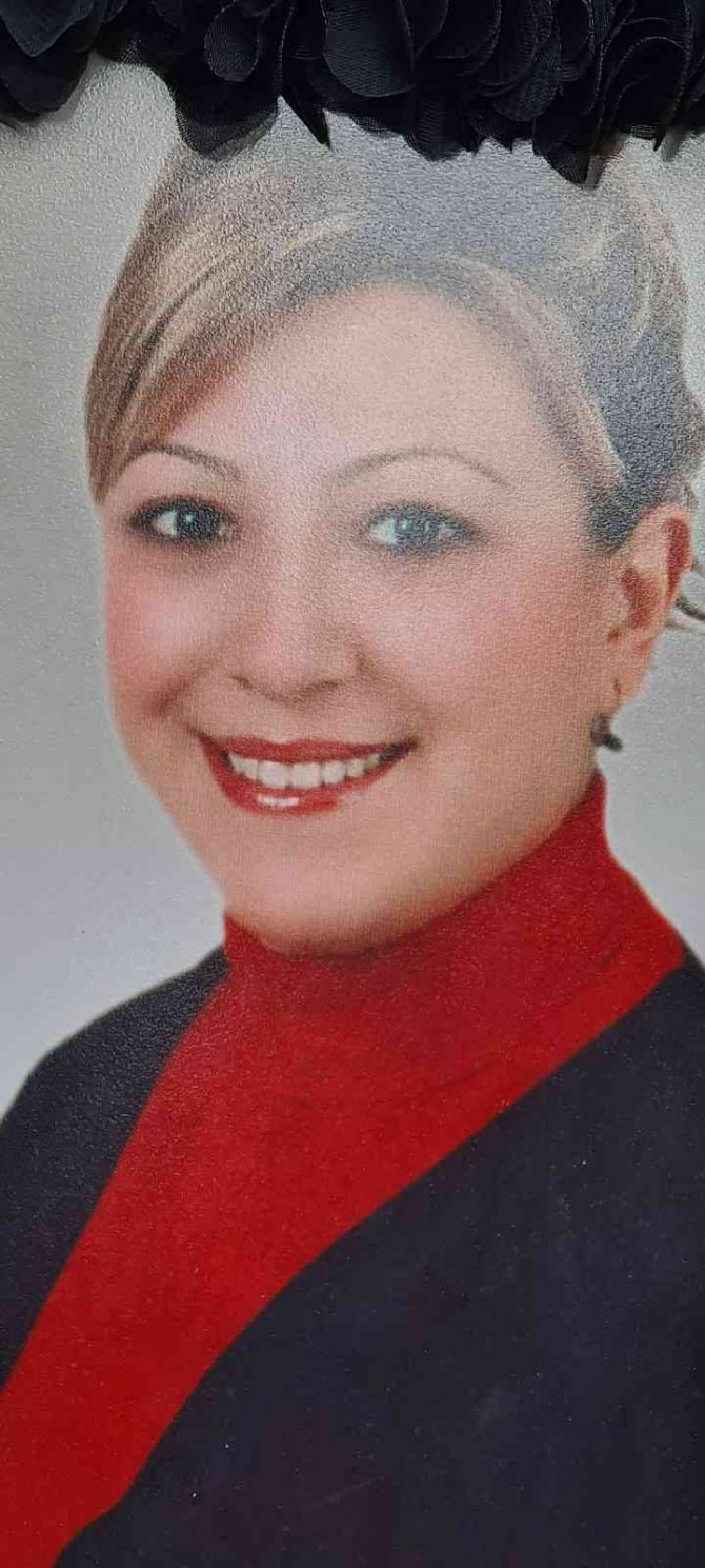Kızı Katledilen Acılı Anne : “Seven İnsan Çiçekle Gelir, Susturucu Silahla Gelmez”