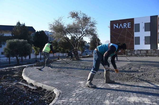 Kuşadası’nda "Yeşil" Seferberlik Aralıksız Sürüyor