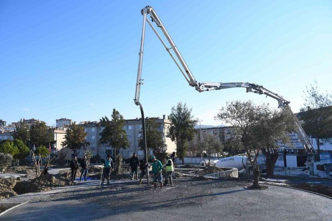 Kuşadası’nda "Yeşil" Seferberlik Aralıksız Sürüyor
