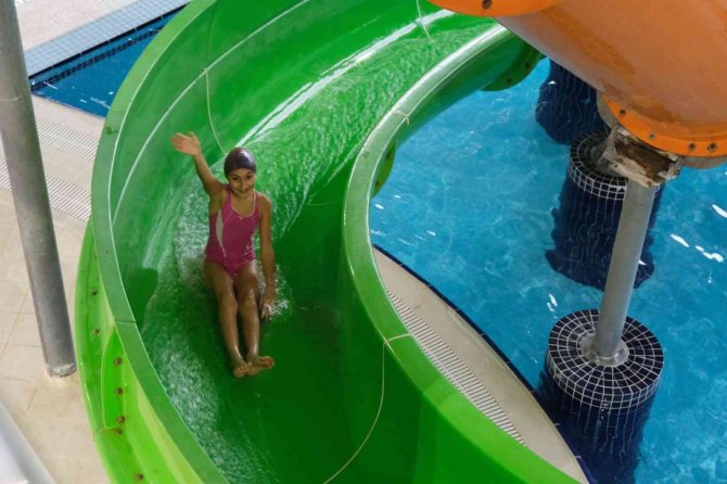 Maltepeli Çocuklar, Tatilin Tadını Aquapark’ta Çıkardı