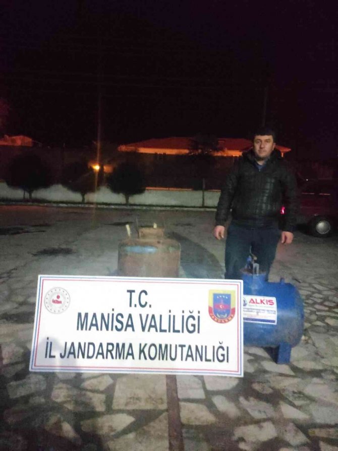 Çiftçilerin Çalınan Malzemelerini Jandarma Buldu