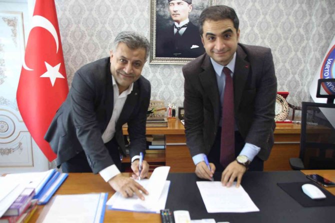 Varto Belediyesinde ‘Sosyal Denge Sözleşmesi’ Sevinci