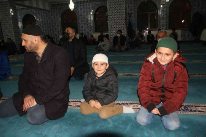 Varto’da Regaip Kandili İdrak Edildi