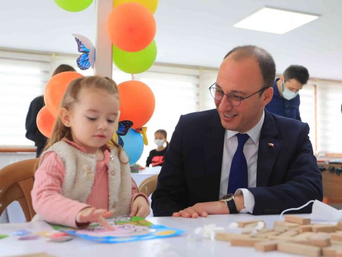 Atölye Etkinlikleri Çocuklara Farklı Bir Tatil Yaşattı