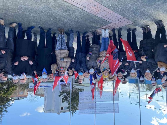 Samsun’daki Atatürk Heykeli’ne Saldırı Büyükçekmece’de Kınandı