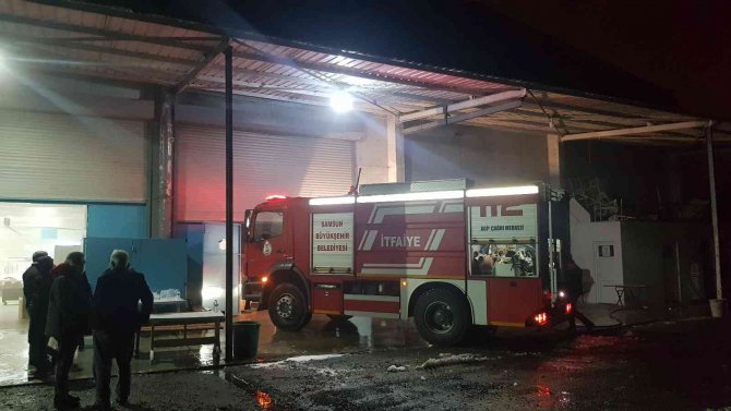 Tekstil Atölyesinde Korkutan Yangın
