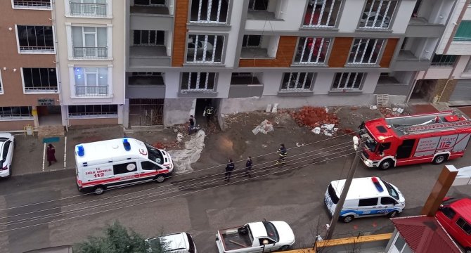 Asansör Boşluğuna Düşen İnşaat İşçisi Ağır Yaralandı