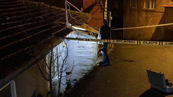 Sarıyer’de İki Grup Arasında Çıkan Silahlı Kavgada 14 Yaşındaki Kız Çocuğu Boynundan Vuruldu