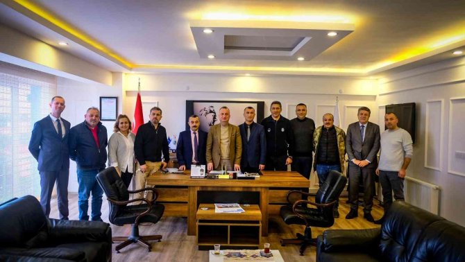 Başkan Ayhan: “Önceliğimiz Mesai Arkadaşlarımızın Refahı”