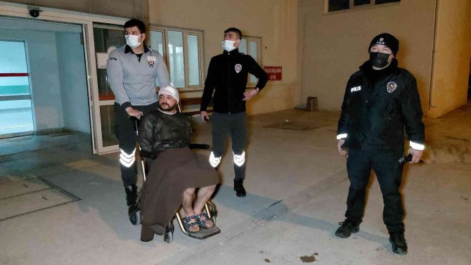 Kavgada 2 Kişiyi Öldüren Şahıs Hastanede Gözaltına Alındı